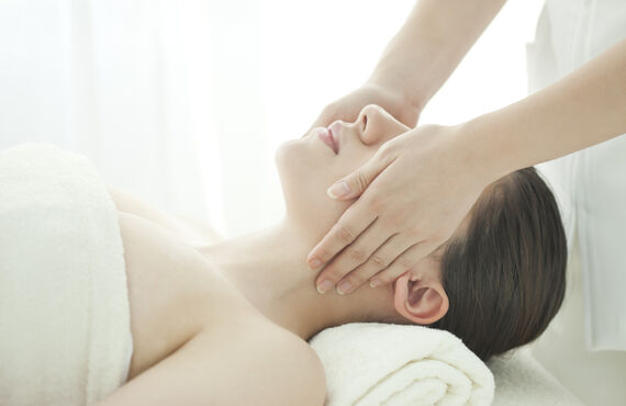 アロマオイルトリートメントをフェイシャルにも | さいたま市大宮区のタイ古式マッサージならAsian Healing Salon sabaijai
